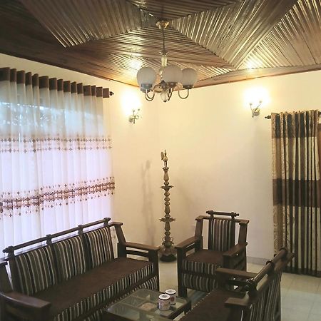 Ella Mount Villa Екстериор снимка
