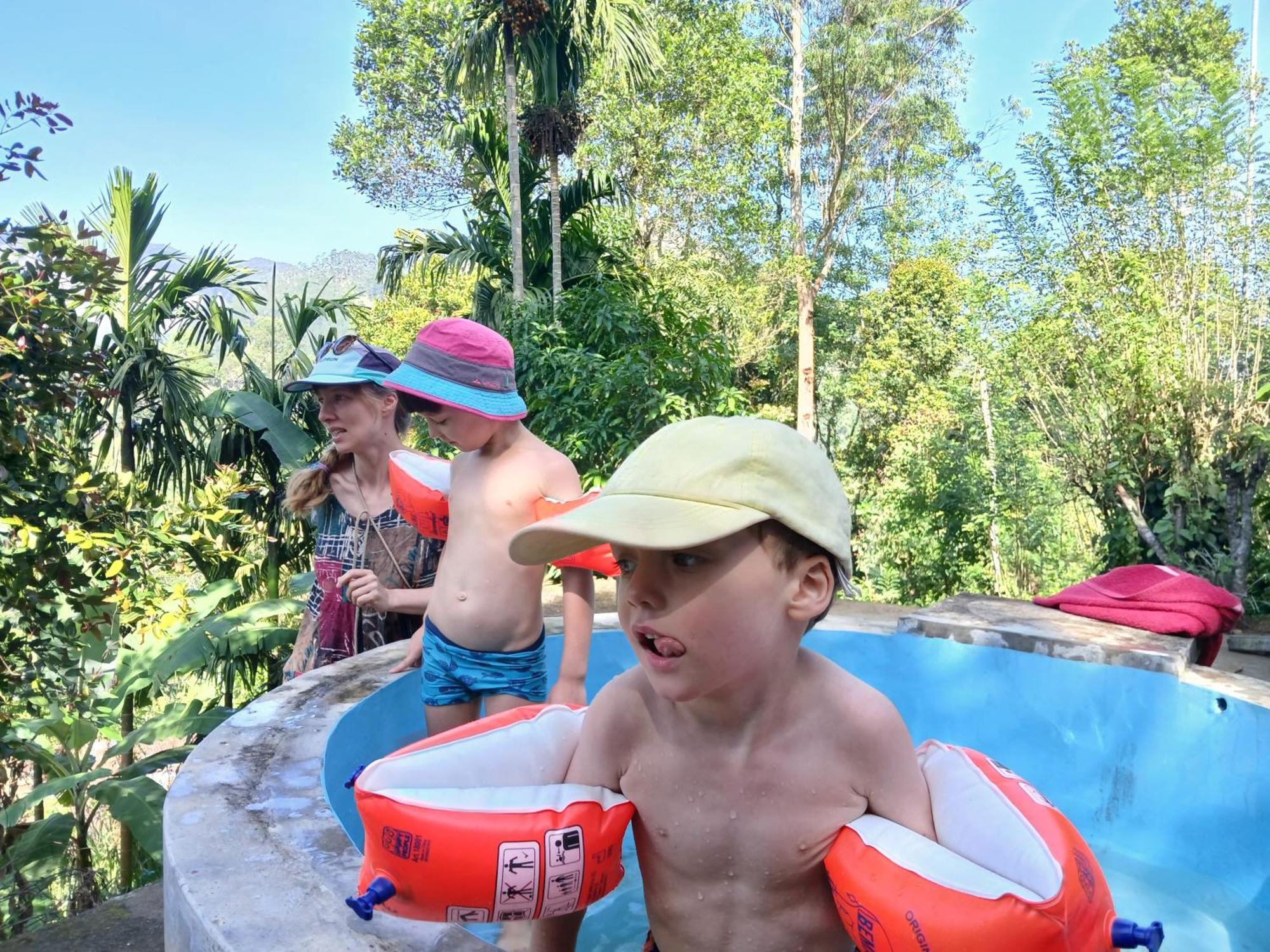 Ella Mount Villa Екстериор снимка